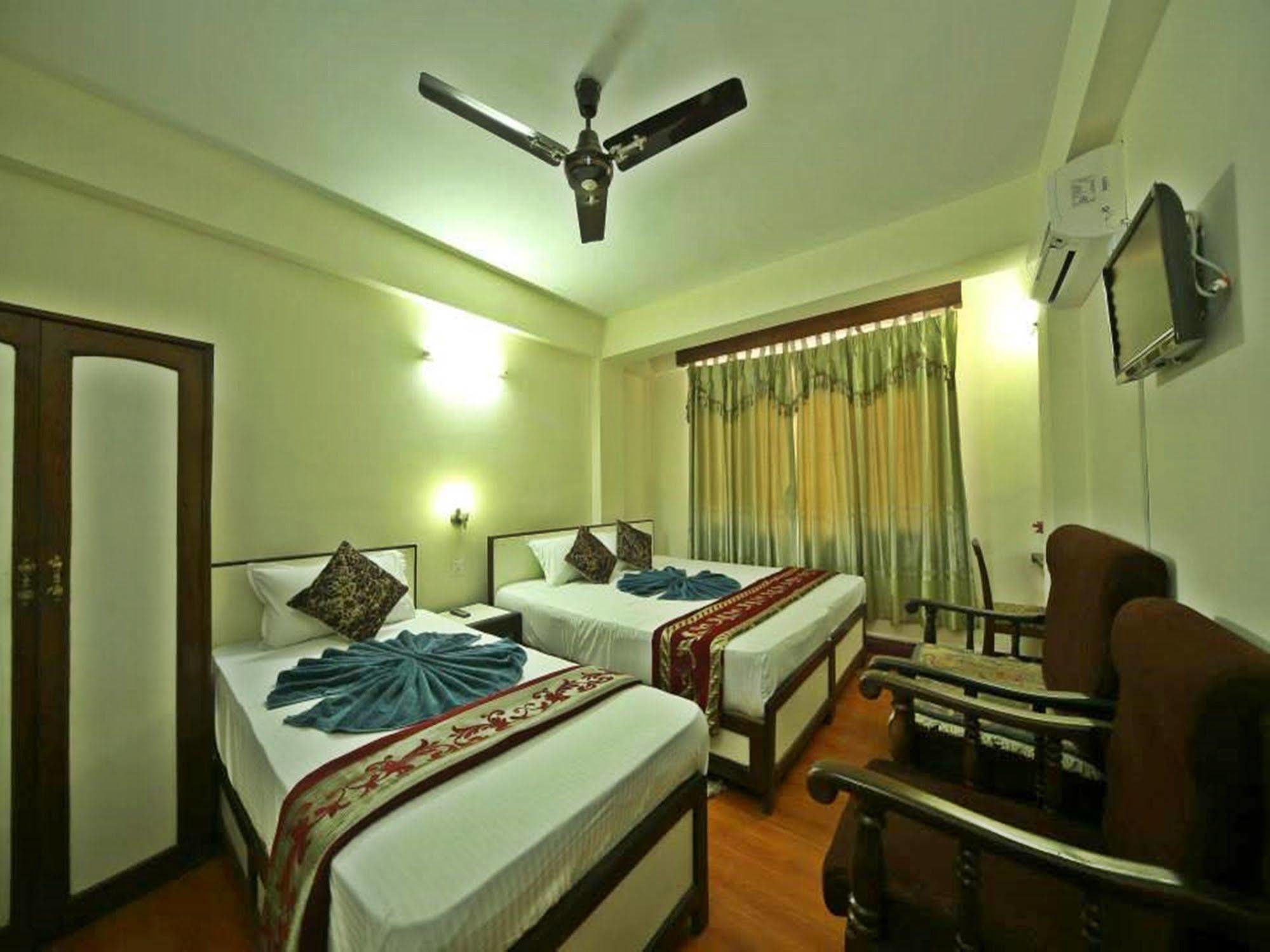 Hotel Pleasure Home Katmandu Zewnętrze zdjęcie