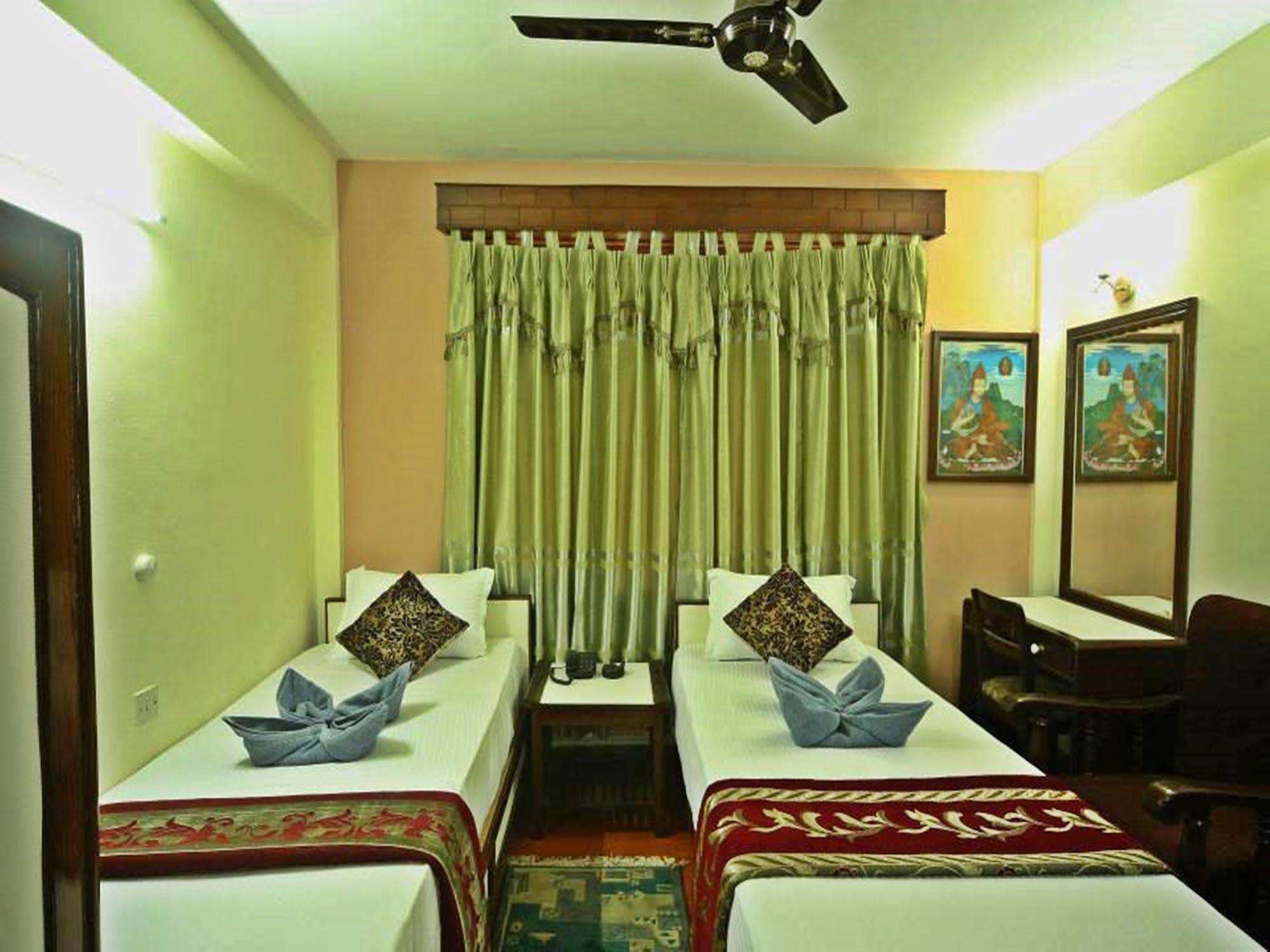 Hotel Pleasure Home Katmandu Zewnętrze zdjęcie