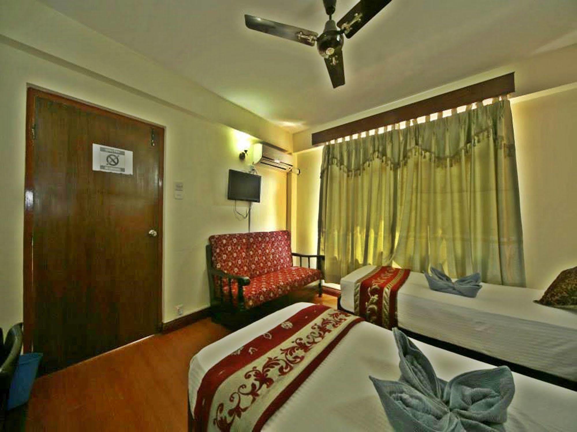 Hotel Pleasure Home Katmandu Zewnętrze zdjęcie