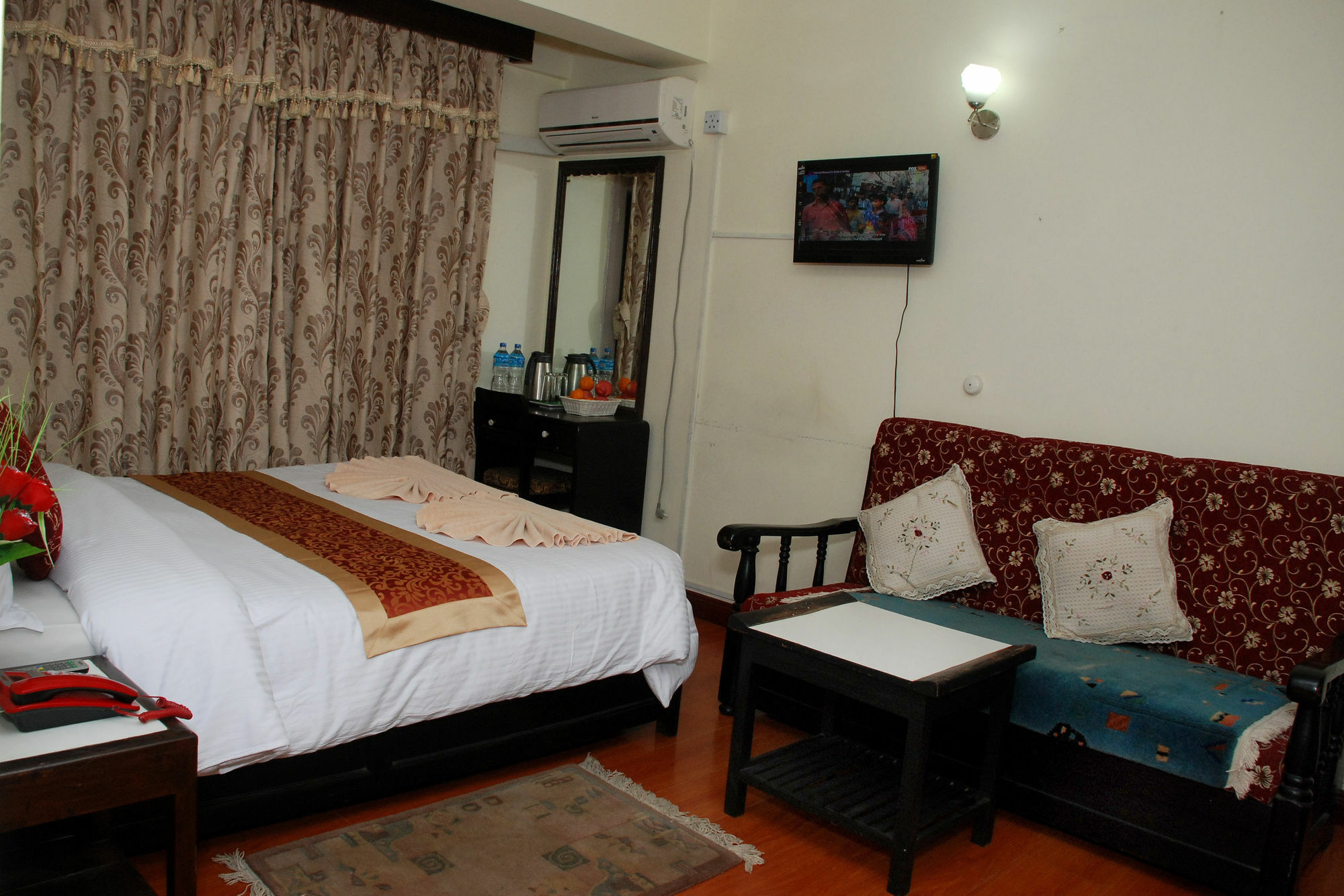 Hotel Pleasure Home Katmandu Zewnętrze zdjęcie